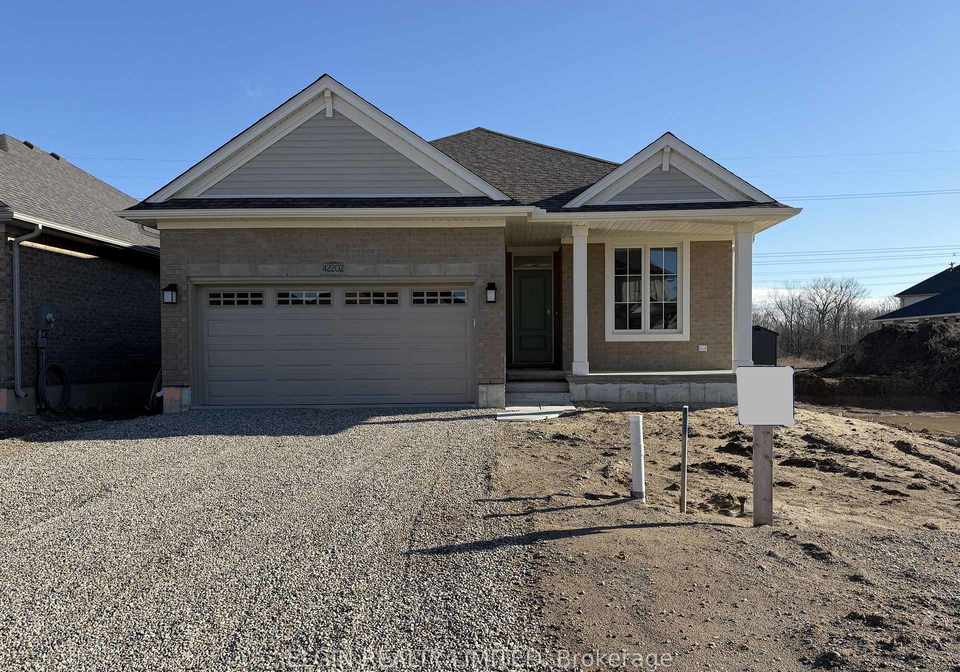 42202-mcbain-line-central-elgin-ontario-x12965000