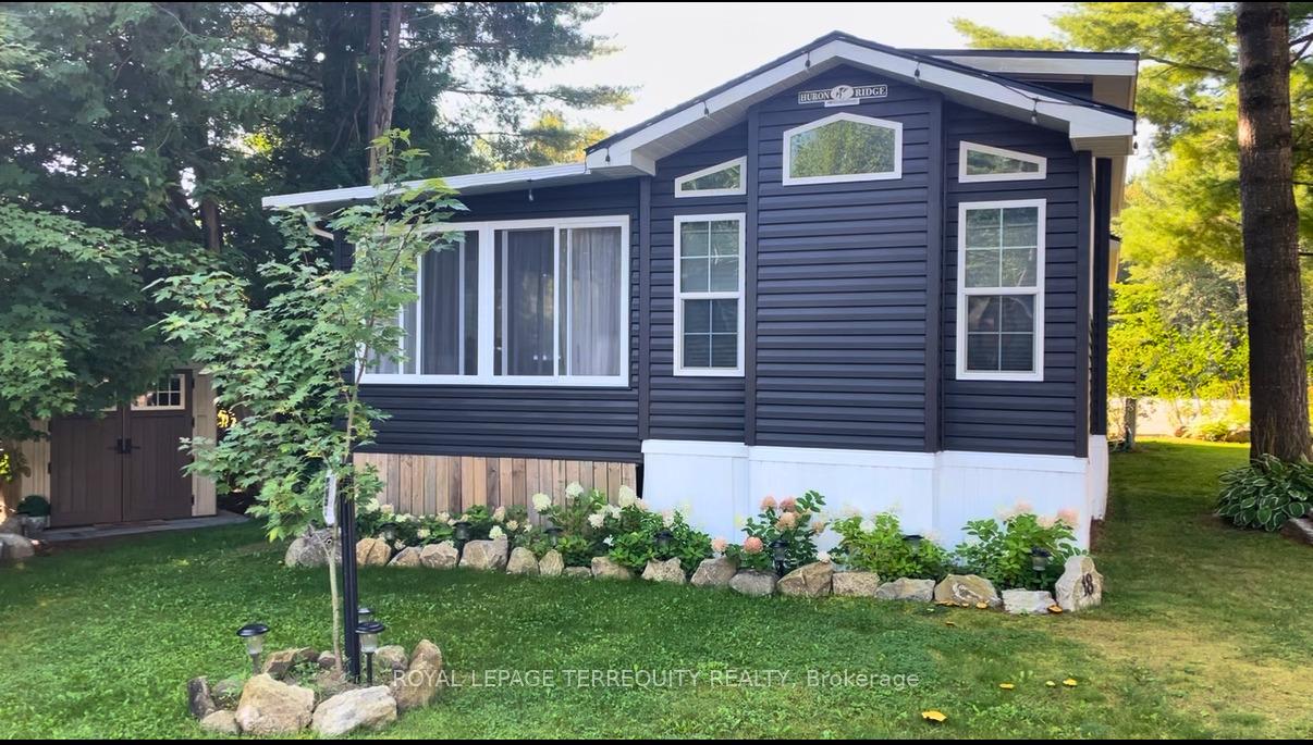 18-rockhaven-selwyn-ontario-x12965272