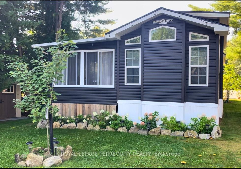 18-rockhaven-selwyn-ontario-x12965272