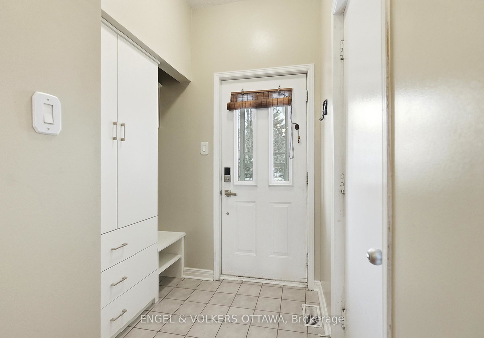 158-woodpark-way-ottawa-ontario-x12965528