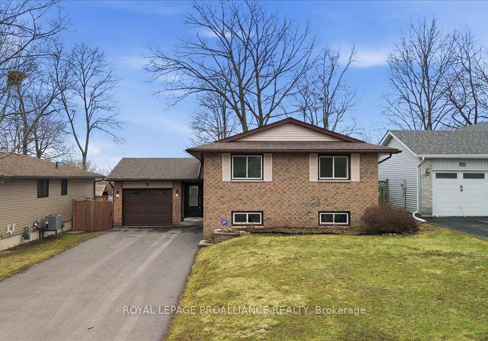 8-loraine-avenue-quinte-west-ontario-x12965690