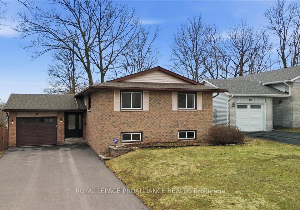 8-loraine-avenue-quinte-west-ontario-x12965690