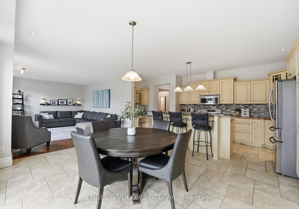 31-leatherwood-crescent-ottawa-ontario-x12965738