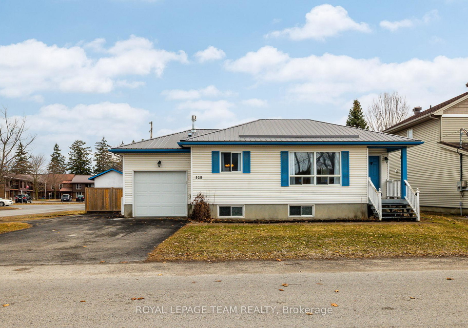 528-george-street-e-north-grenville-ontario-x12965796