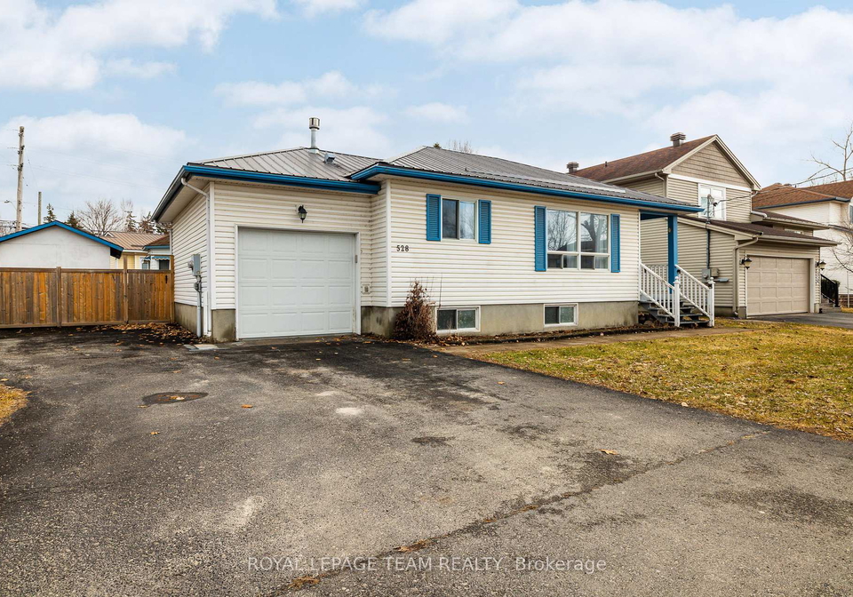 528-george-street-e-north-grenville-ontario-x12965796