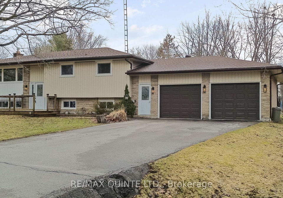 20-taylor-drive-prince-edward-county-ontario-x12965858