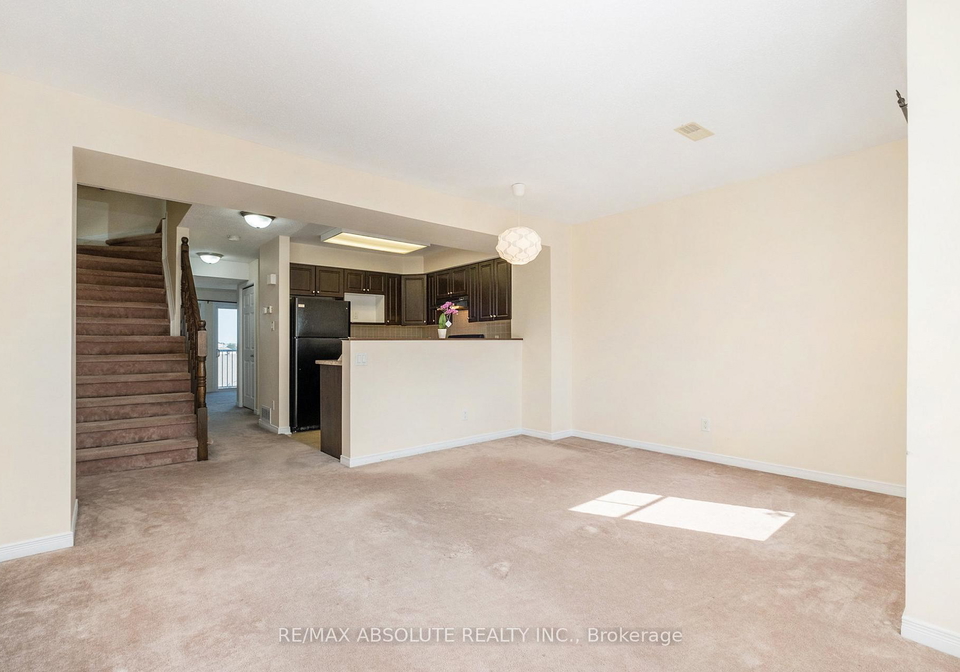113-keltie-private-ottawa-ontario-x12966060