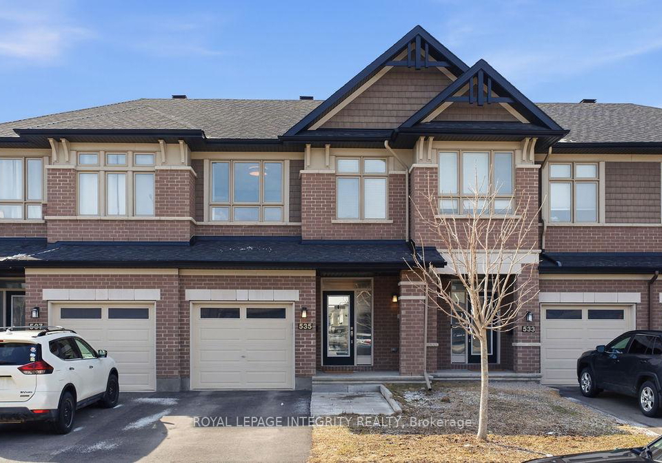 535-borbridge-avenue-ottawa-ontario-x12966096