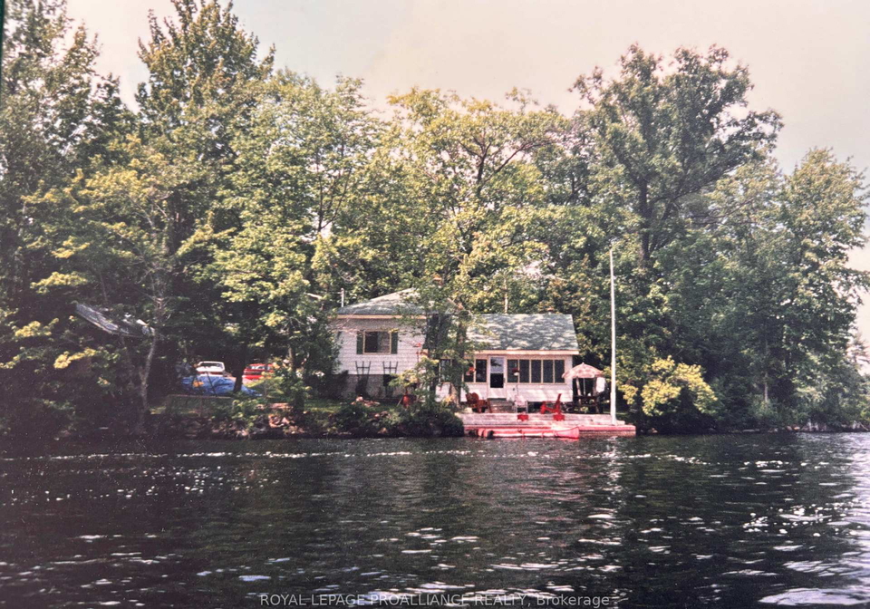 71-fire-15-route-north-kawartha-ontario-x12966162