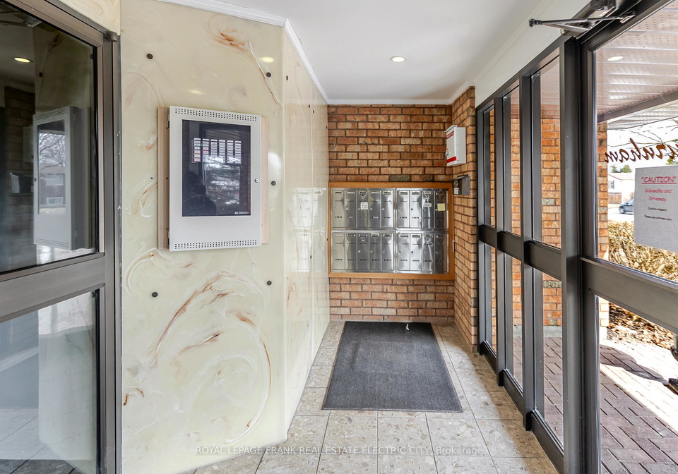 2185-walker-avenue-peterborough-ontario-x12966366