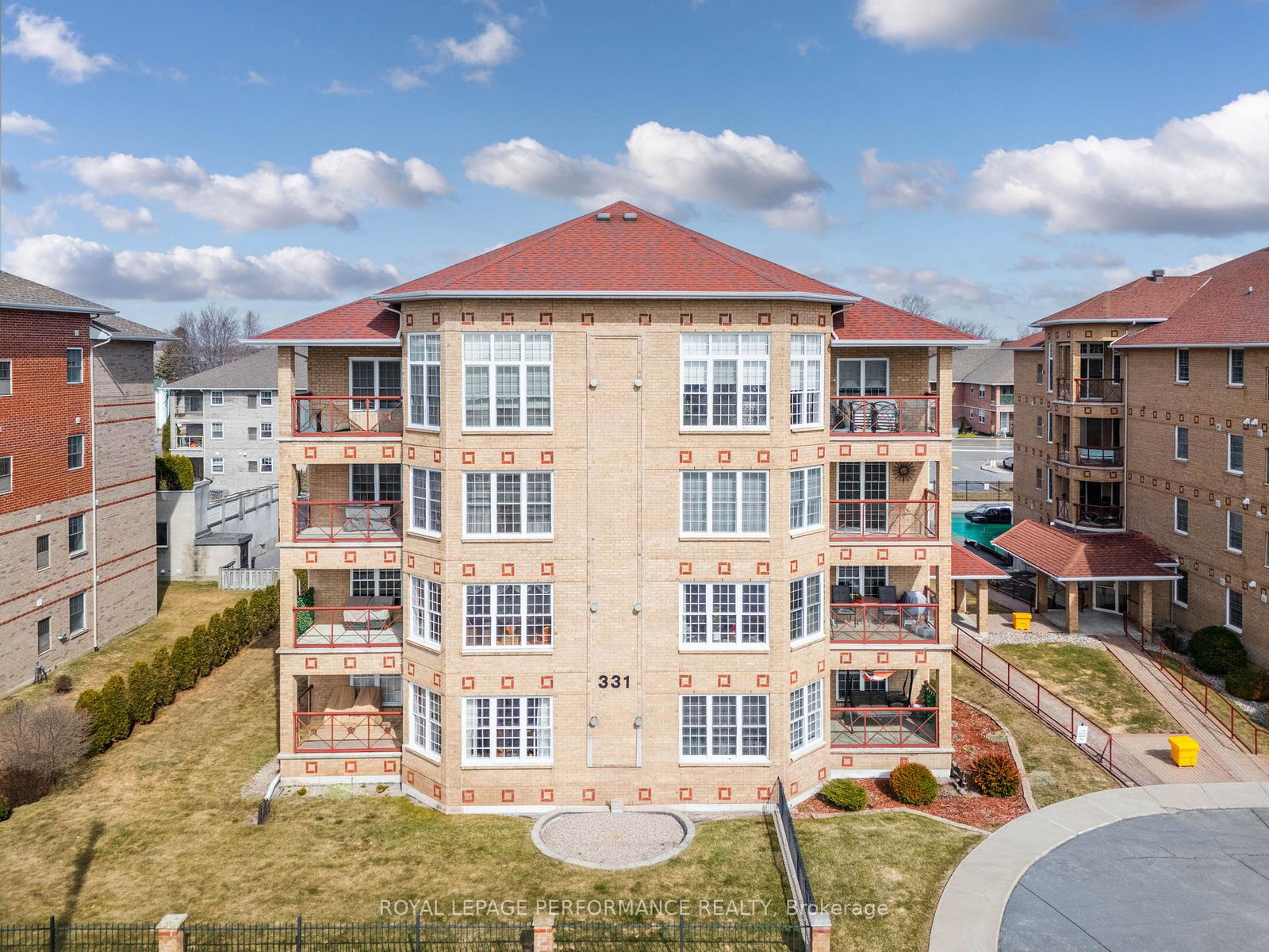 331-water-street-w-cornwall-ontario-x12967382