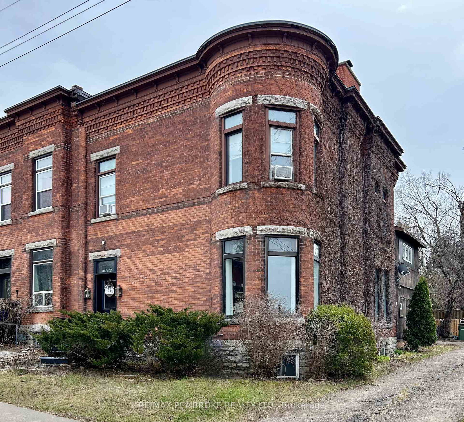 188-esther-street-pembroke-ontario-x12968374