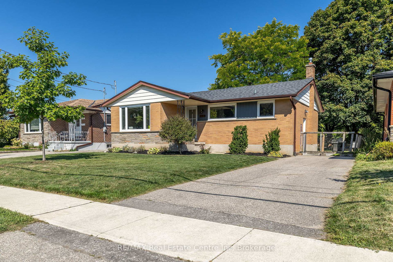 154-waverley-drive-guelph-ontario-x12968596
