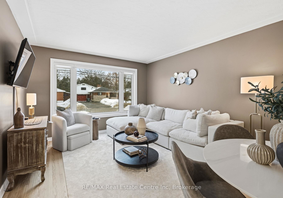 154-waverley-drive-guelph-ontario-x12968596