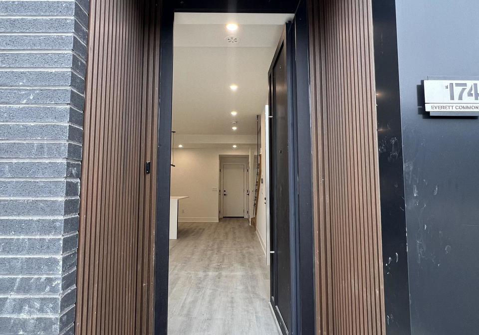 174-everett-common-st-catharines-ontario-x12968836