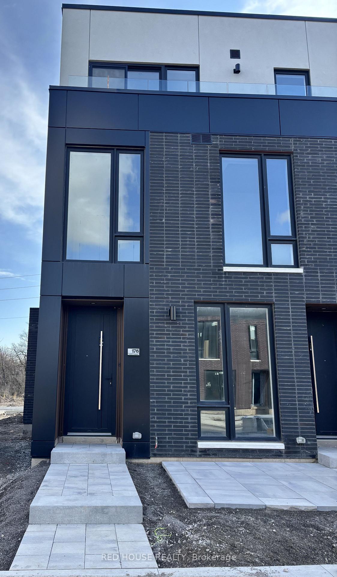 176-everett-common-st-catharines-ontario-x12968838