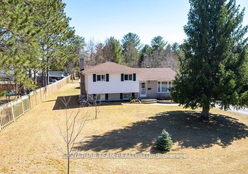13-mueller-crescent-petawawa-ontario-x12968866