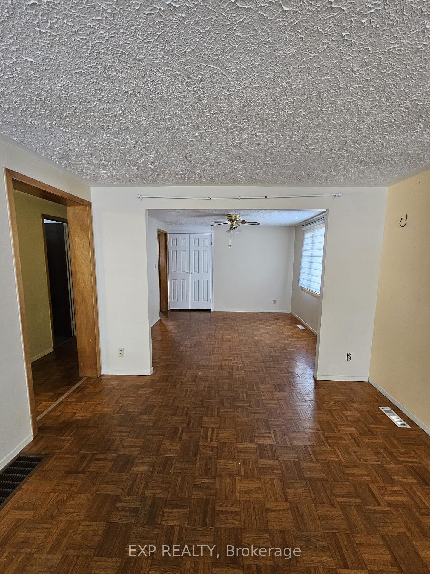 18-valley-crescent-elliot-lake-ontario-x12968880