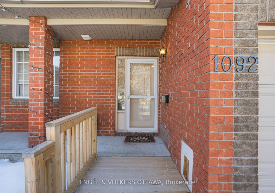 1092-brasseur-crescent-ottawa-ontario-x12969146