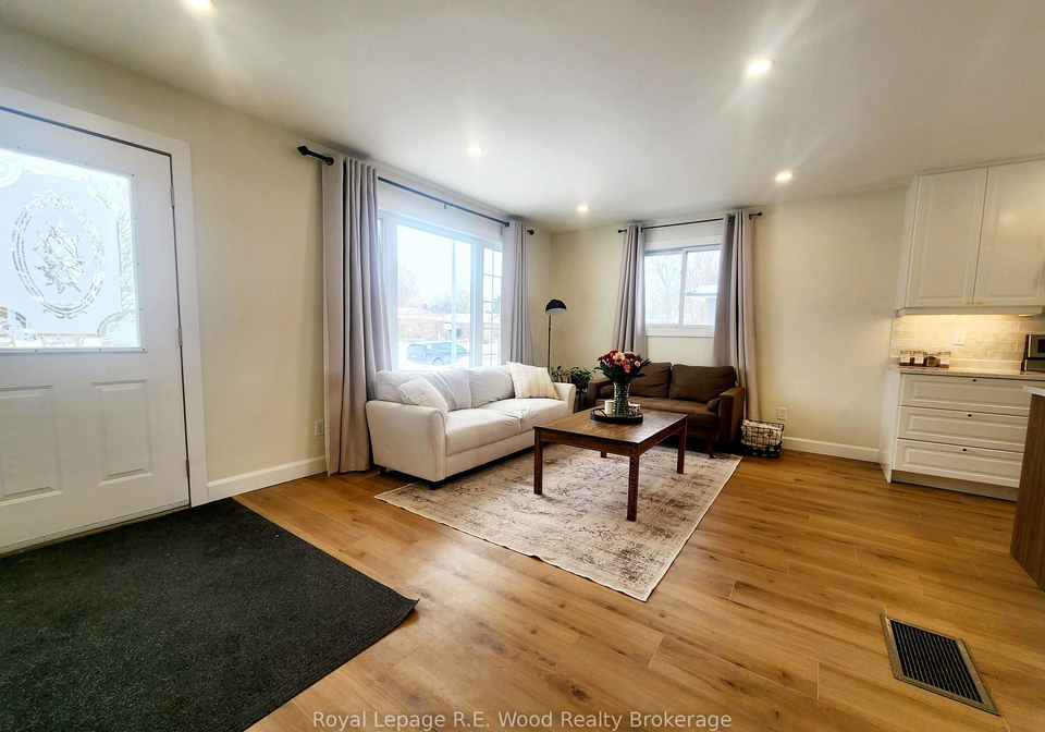 6-centennial-avenue-tillsonburg-ontario-x12969496