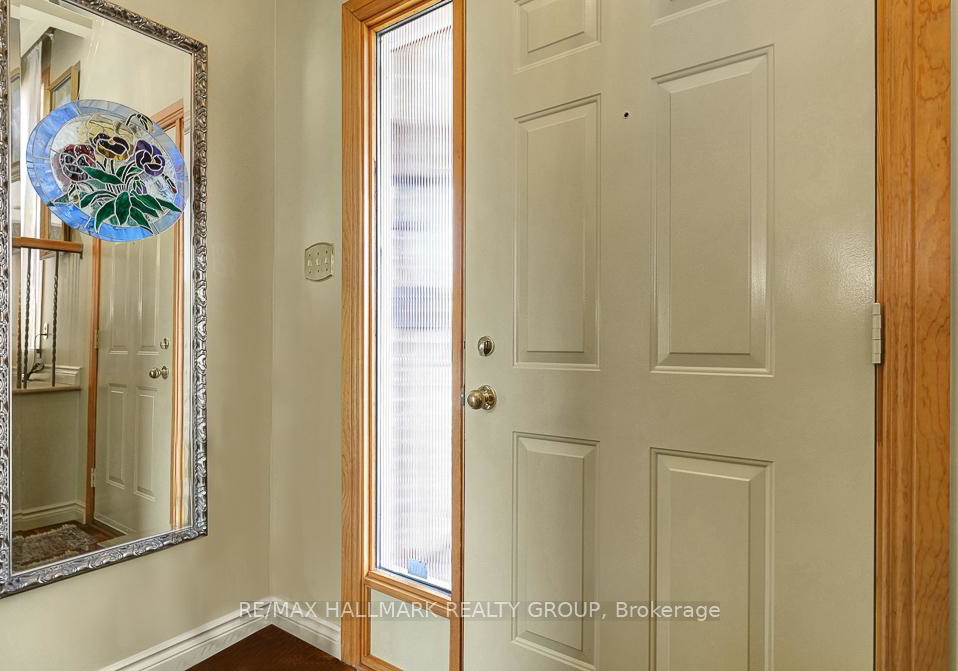 12-woodhill-crescent-ottawa-ontario-x12969666