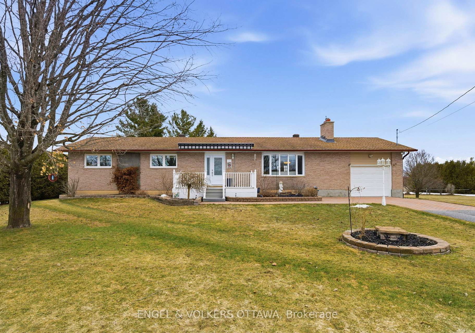 2034-ramsay-concession-8-mississippi-mills-ontario-x12969670