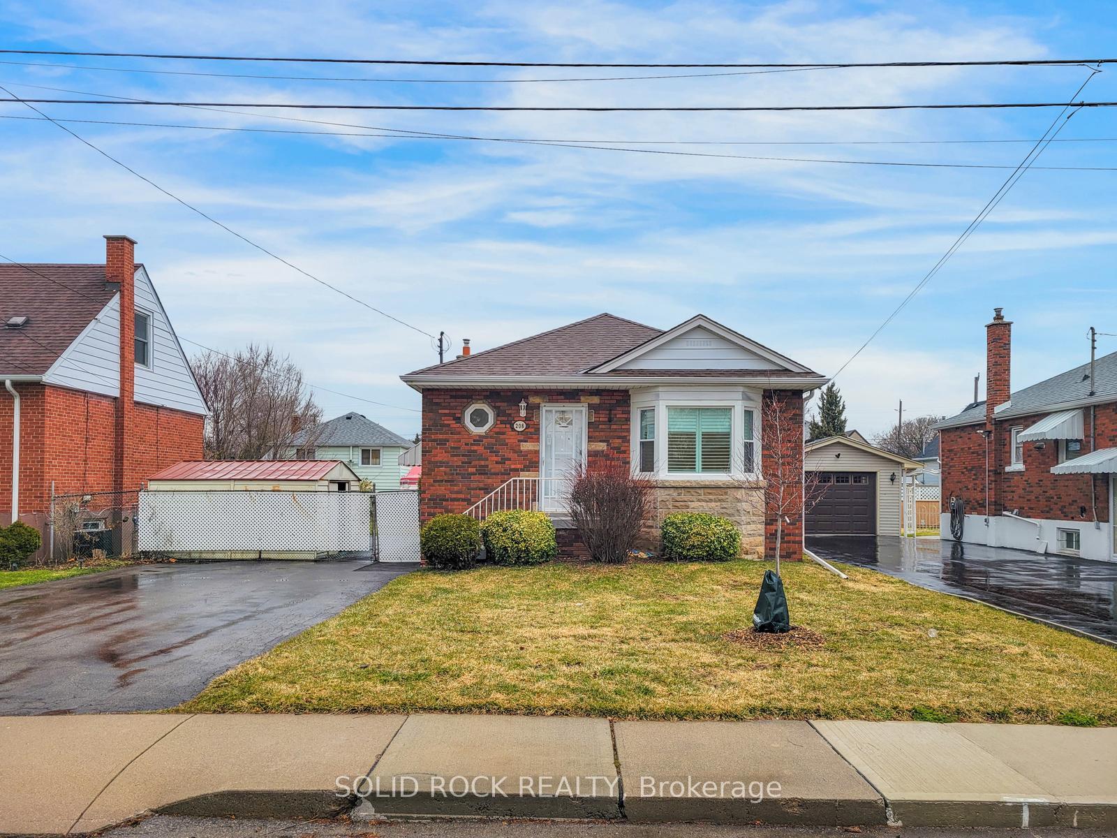 208-east-32nd-street-hamilton-ontario-x12969914
