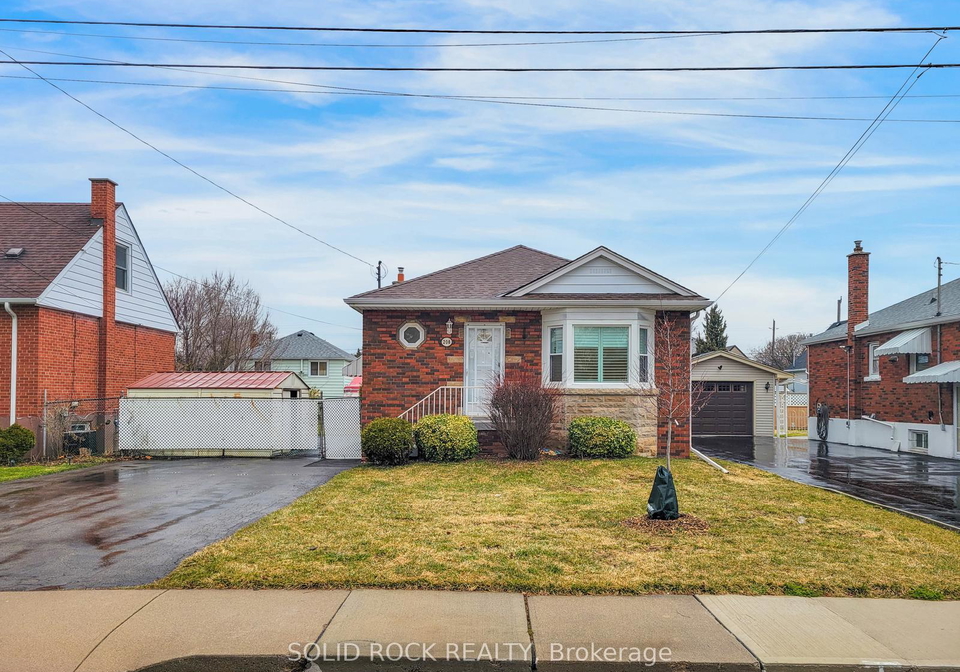 208-east-32nd-street-hamilton-ontario-x12969914