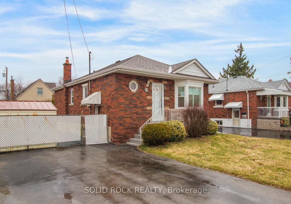 208-east-32nd-street-hamilton-ontario-x12969914