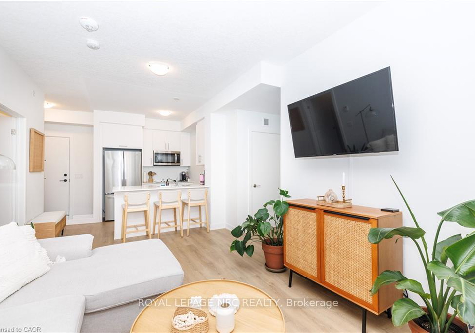 600-north-service-road-hamilton-ontario-x12970272