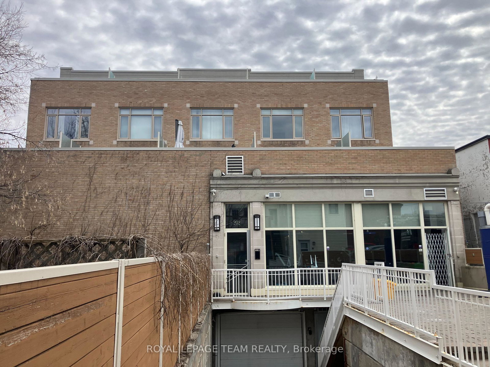 202-st-patrick-street-ottawa-ontario-x12970332