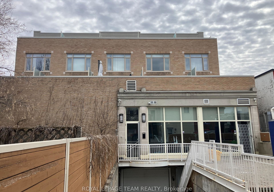 202-st-patrick-street-ottawa-ontario-x12970332