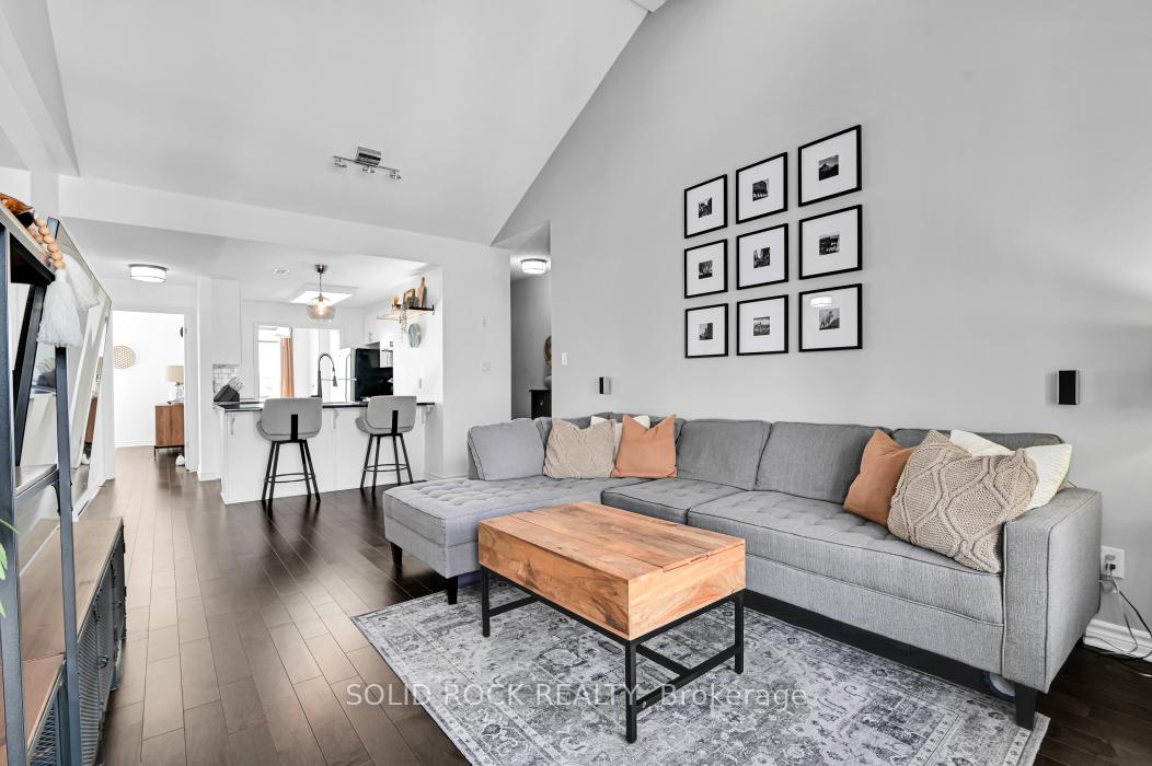 19-tadley-private-ottawa-ontario-x12970484
