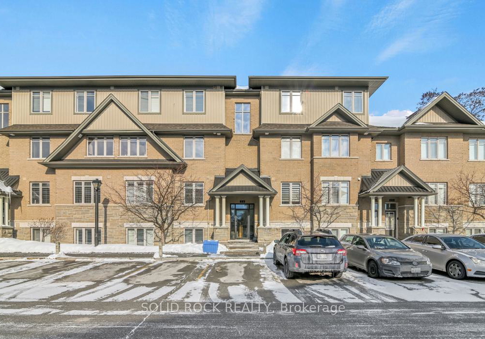 19-tadley-private-ottawa-ontario-x12970484