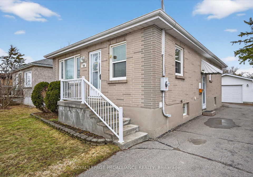 733-cameron-street-peterborough-ontario-x12970514