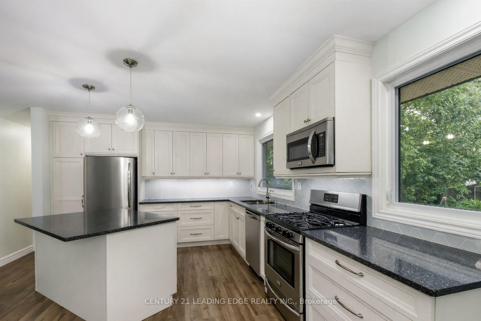 306-lindan-room-2-avenue-selwyn-ontario-x12970544
