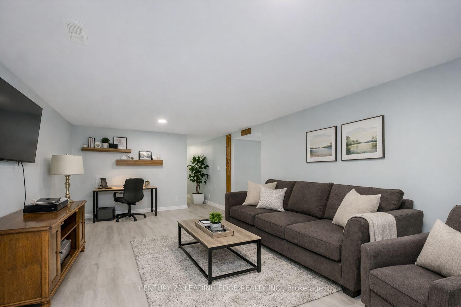306-lindan-room-3-avenue-selwyn-ontario-x12970564