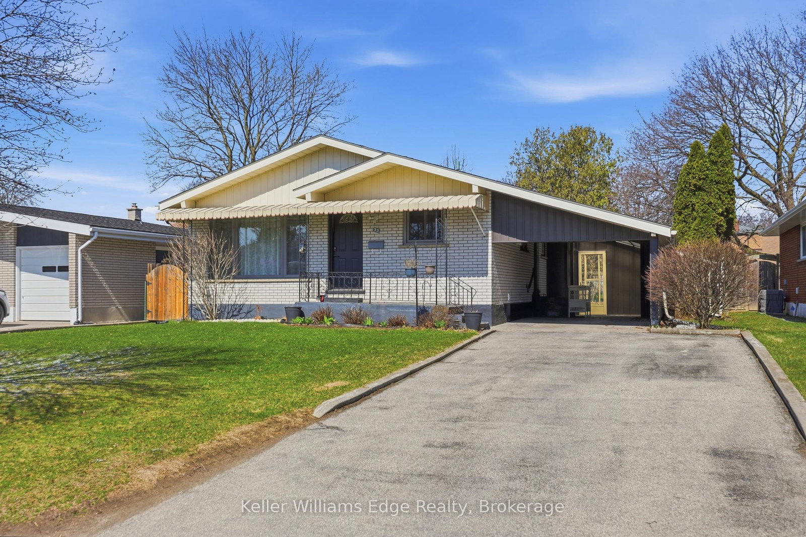 33-buckingham-street-brantford-ontario-x12970870