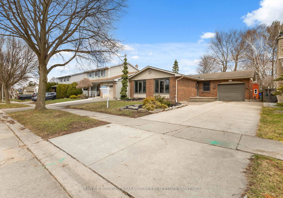 30-sandalwood-crescent-london-north-ontario-x12971084