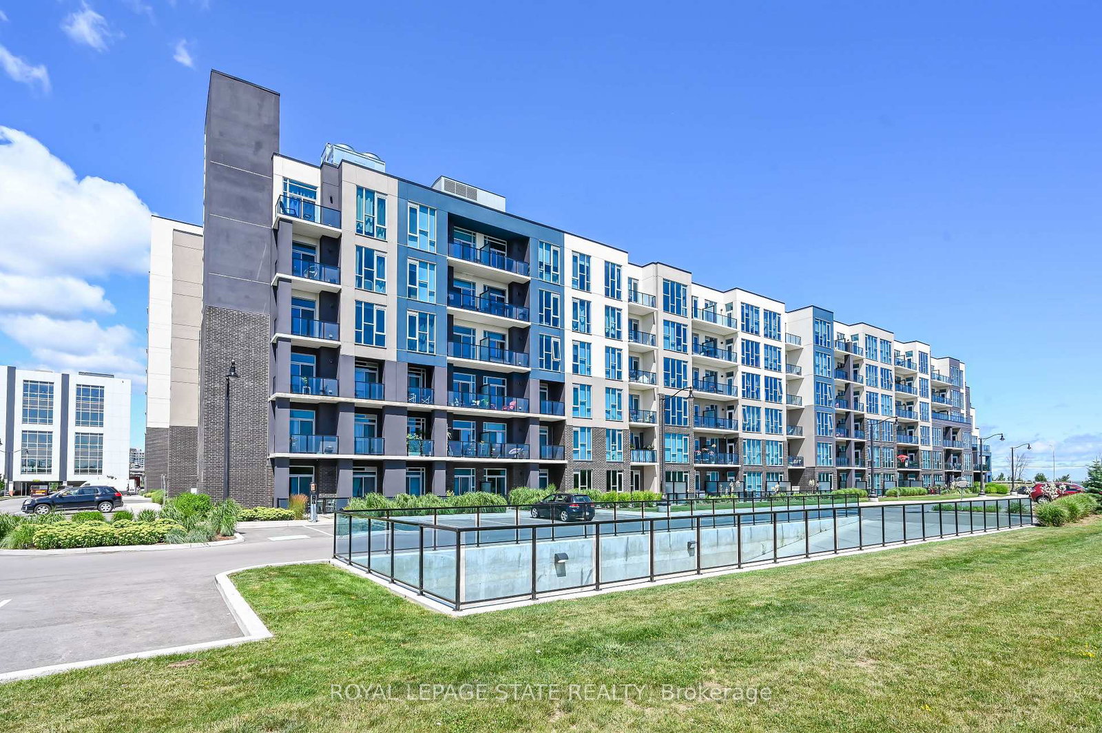 16-concord-place-grimsby-ontario-x12971112