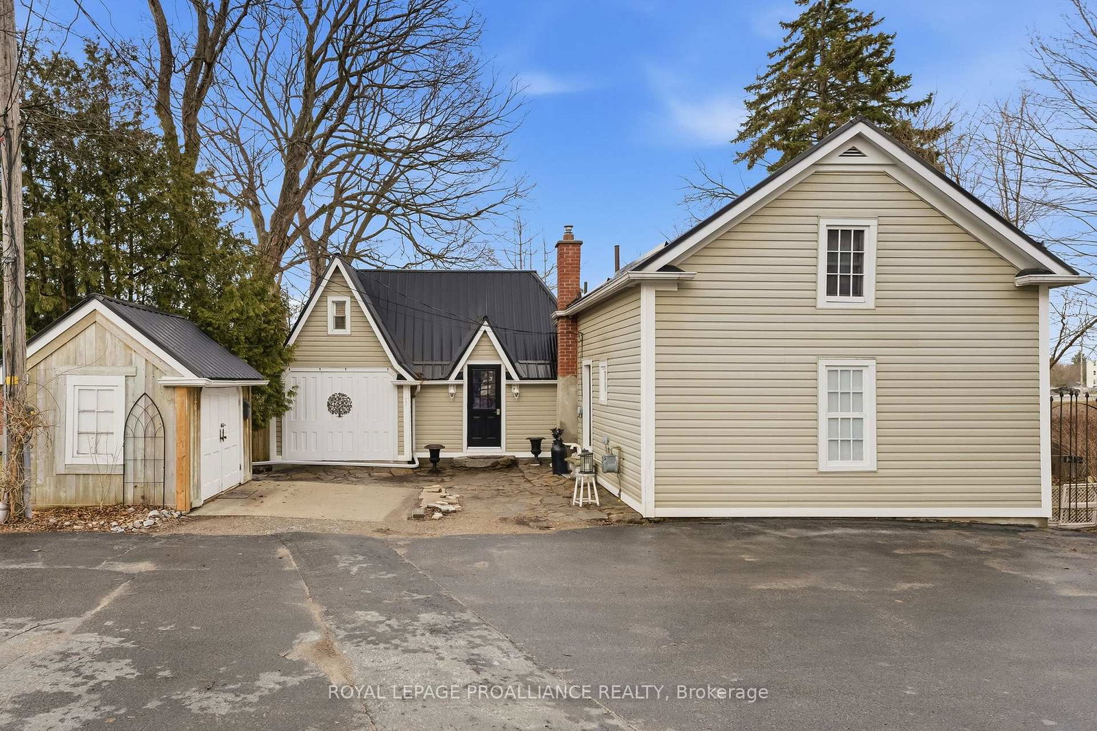 193-henry-street-quinte-west-ontario-x12971182