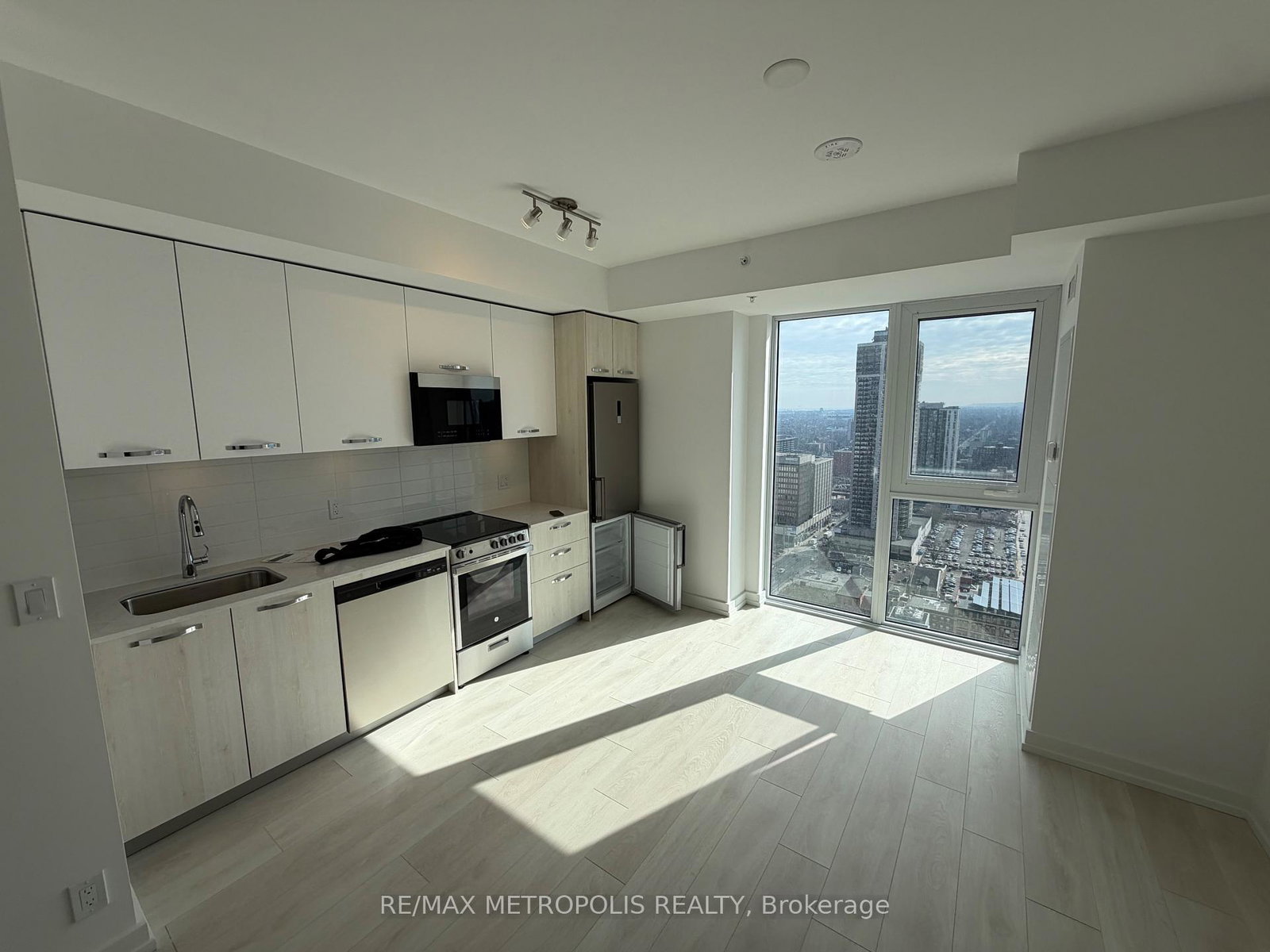 75-james-street-s-hamilton-ontario-x12971202