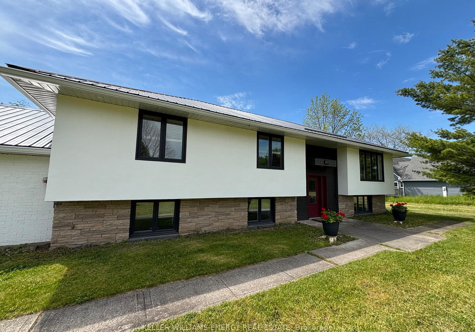 497-wellington-main-street-prince-edward-county-ontario-x12971334