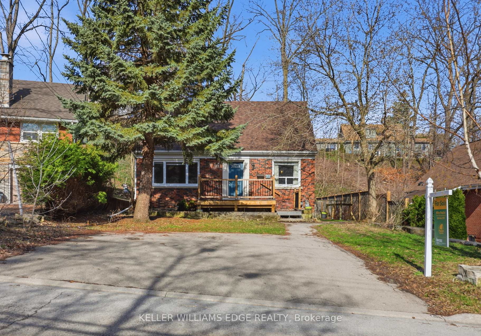 48-mountain-avenue-s-hamilton-ontario-x12971358