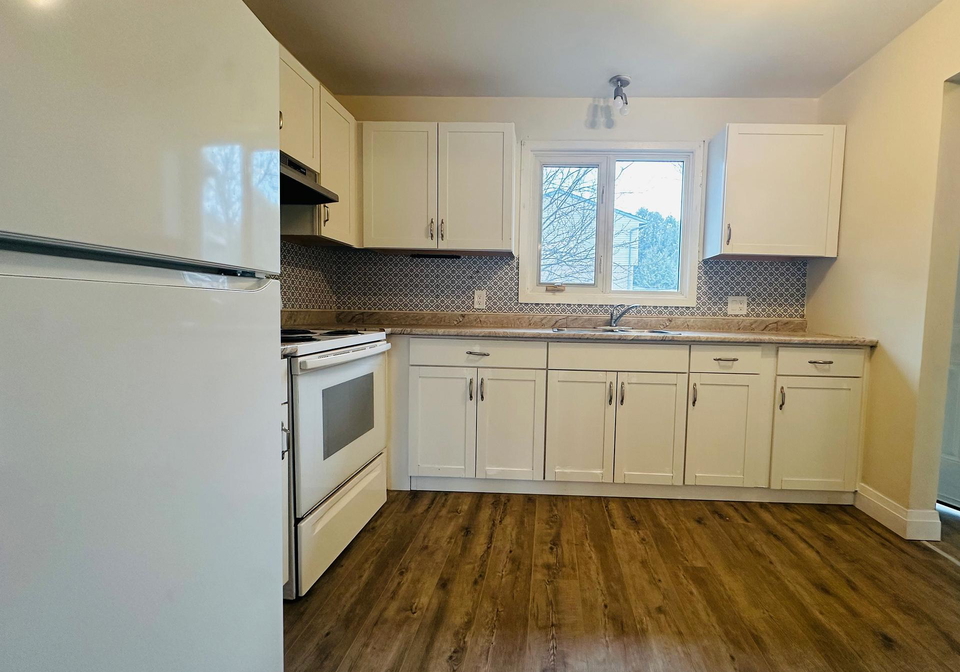 13-coventry-crescent-kingston-ontario-x12971576
