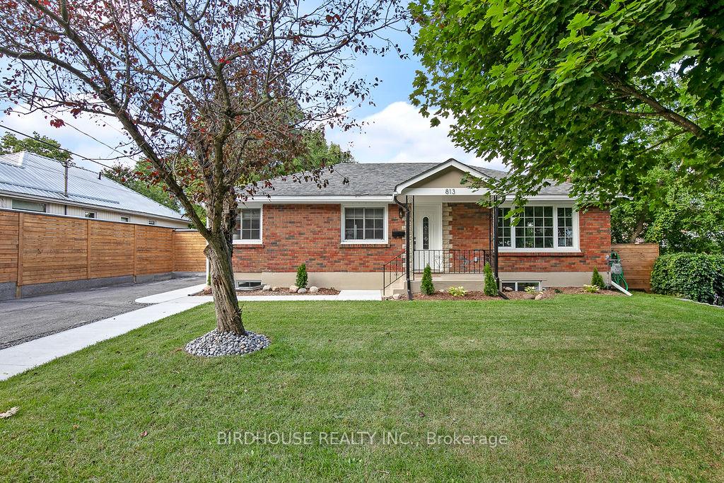813-aylmer-street-n-peterborough-ontario-x12971618