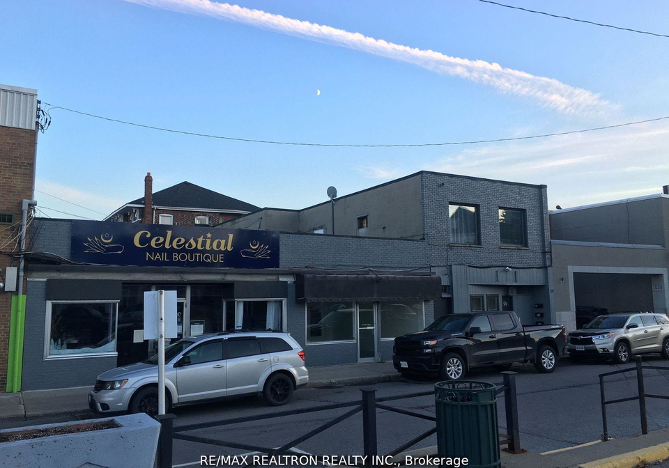 54-market-square-quinte-west-ontario-x12971654