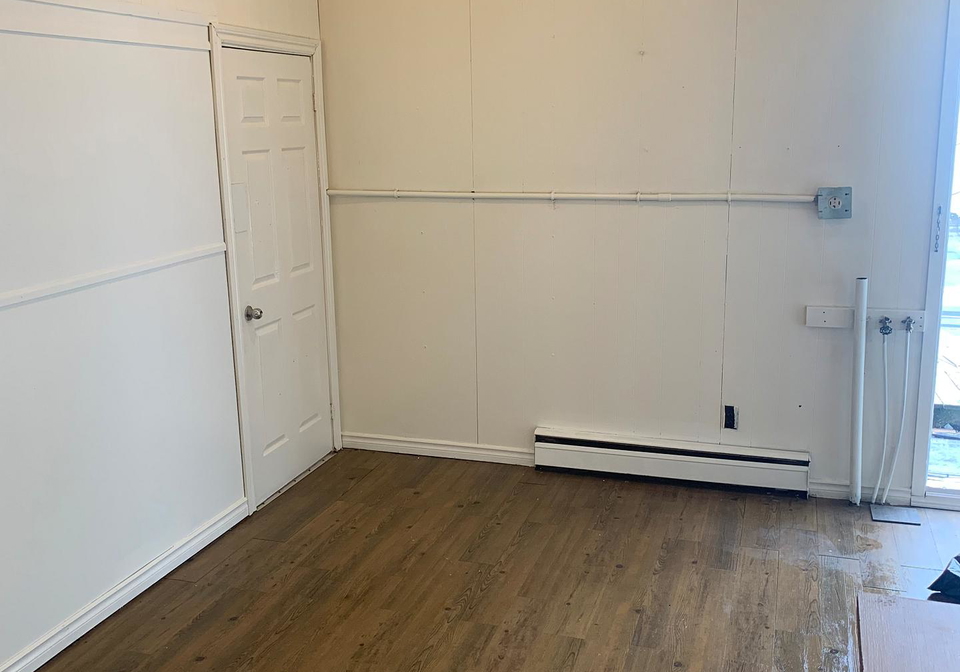 54-market-square-quinte-west-ontario-x12971654