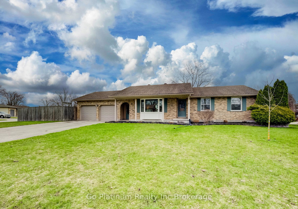 1-moore-crescent-norwich-ontario-x12971976
