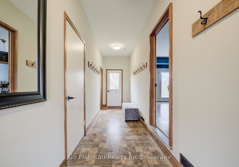 1-moore-crescent-norwich-ontario-x12971976